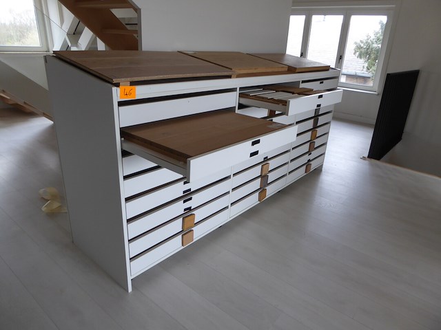 Modelkast - afbeelding 2 van  2