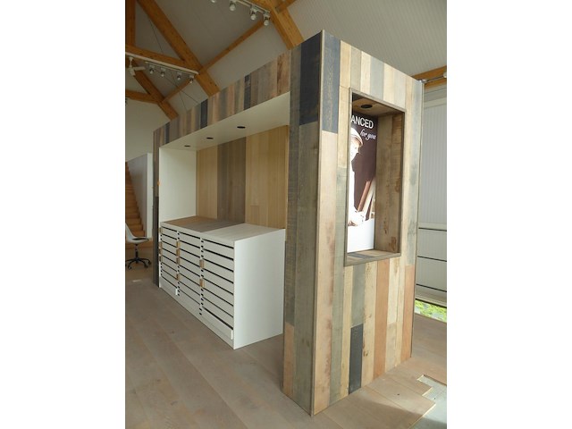 Modelkast - afbeelding 1 van  4