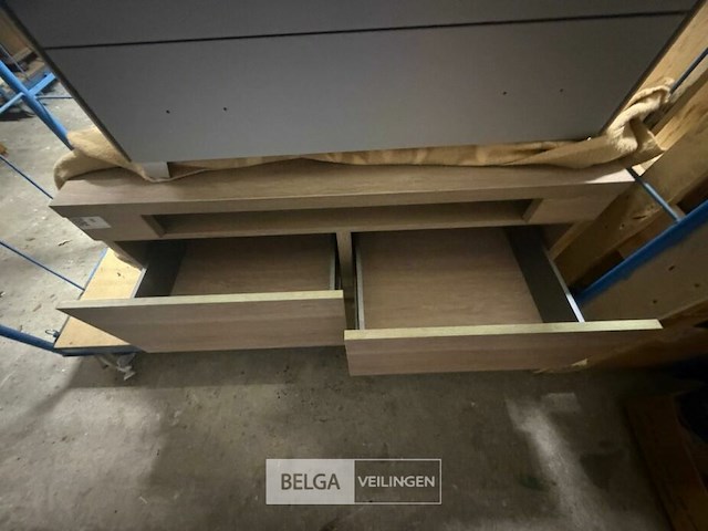 Modern tv-kast - afbeelding 2 van  2