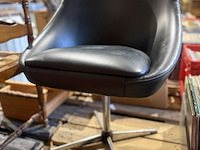 Moderne draaistoel - afbeelding 2 van  2