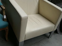 Moderne fauteuil met kubistische vormen - afbeelding 5 van  5