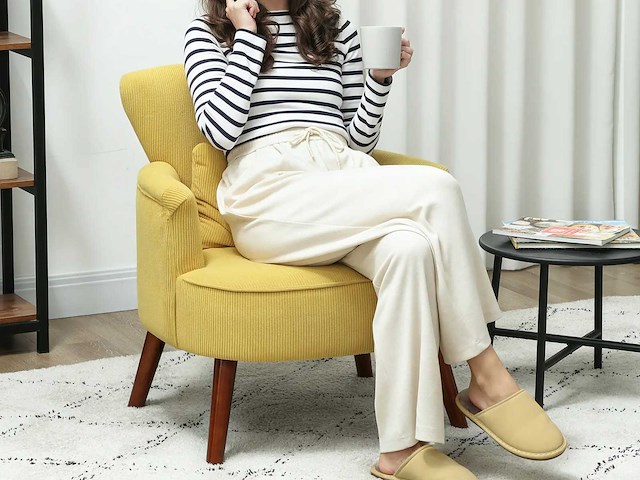 Moderne gestoffeerde fauteuil met lendenkussen - afbeelding 1 van  7