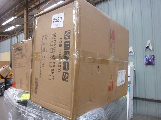 Moderne gestoffeerde fauteuil met lendenkussen - afbeelding 7 van  7