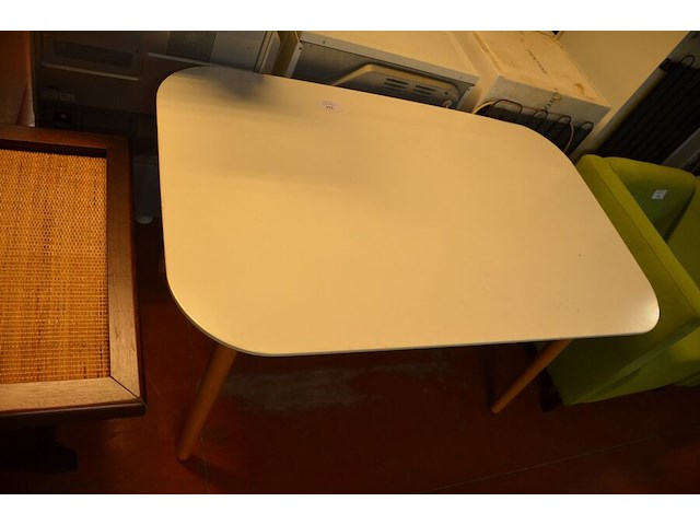 Moderne rechthoekige tafel wit blad natuurkleur onderstel afm. 130x80x73 - afbeelding 2 van  7