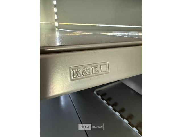 Modulair metalen rek met leggers k&e - afbeelding 2 van  4