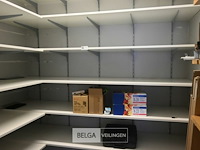 Modulair wandrek met planken - afbeelding 1 van  3