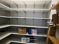 Modulair wandrek met planken - afbeelding 3 van  3