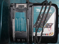 Moerenaanzetter makita vv oplader, werking niet gekend - afbeelding 2 van  2