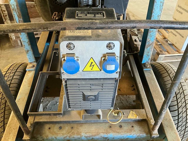 Moes 6kva stroomgenerator - afbeelding 2 van  6