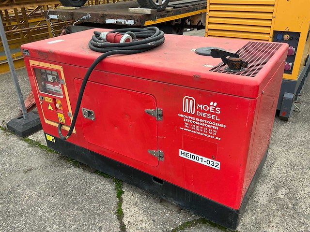 Moes diesel yst 310-4 stroomgenerator - afbeelding 1 van  6