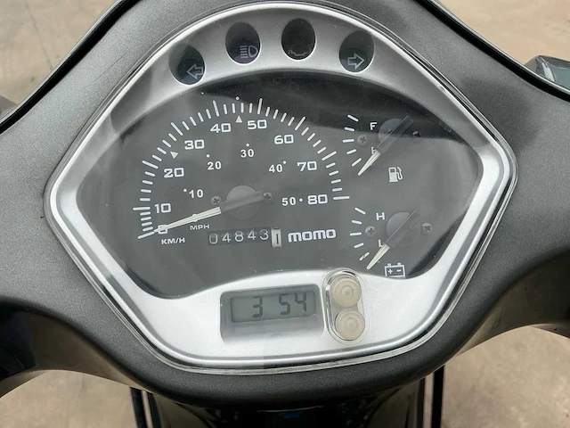 Momo ty50qt-5d scooter - afbeelding 11 van  19
