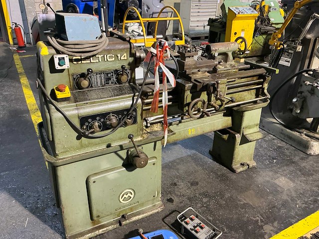 Mondiale celtic 14 horizontale draaibank - afbeelding 1 van  6