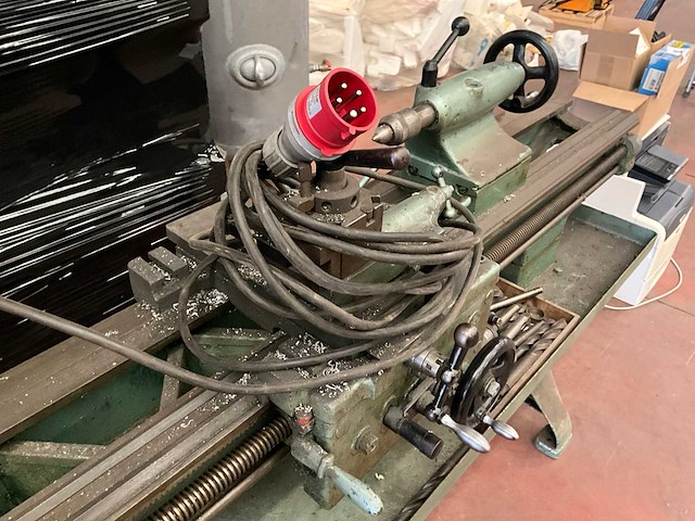 Mondiale draaibank - afbeelding 14 van  17