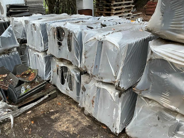 Monier grote partij diverse betonpannen - afbeelding 13 van  19