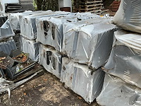 Monier grote partij diverse betonpannen - afbeelding 13 van  19