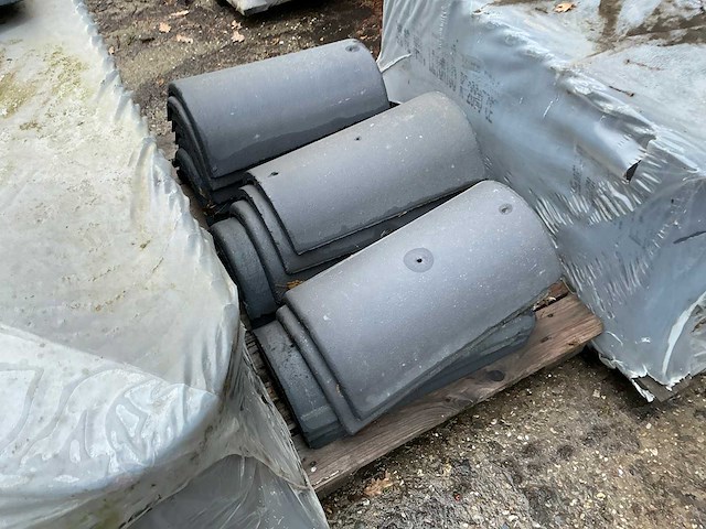 Monier grote partij diverse betonpannen - afbeelding 15 van  19