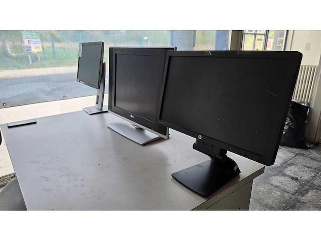 Moniteurs hp et lg (3x) - afbeelding 2 van  17