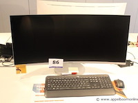 Monitor - samsung toetsenbord - logi muis - logi - afbeelding 1 van  2