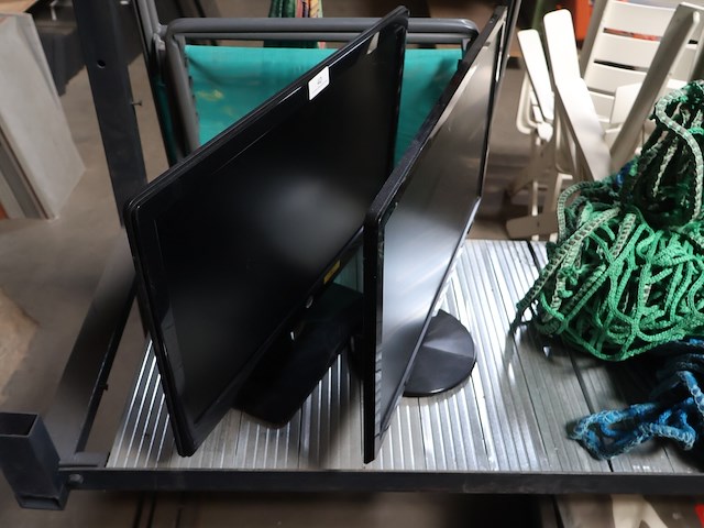 Monitor 22inch (x2) - afbeelding 1 van  4