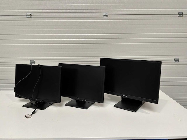 Monitor (3x) - afbeelding 1 van  10