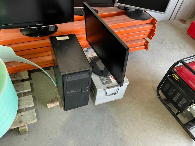 Monitor (6x) met desktop (1x) - afbeelding 9 van  17