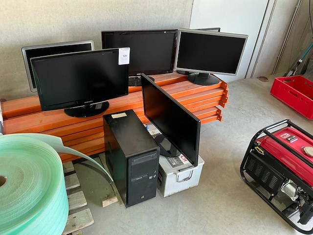 Monitor (6x) met desktop (1x) - afbeelding 1 van  17