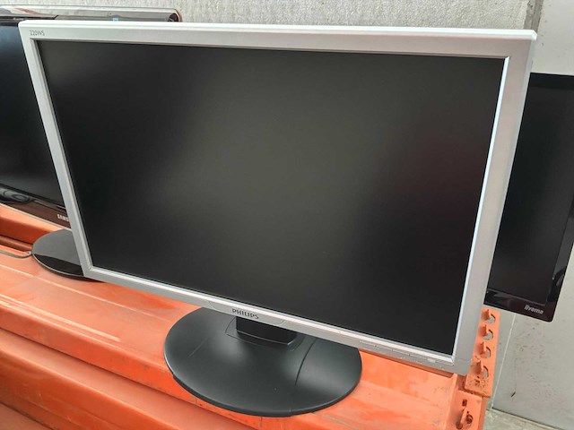 Monitor (6x) met desktop (1x) - afbeelding 13 van  17