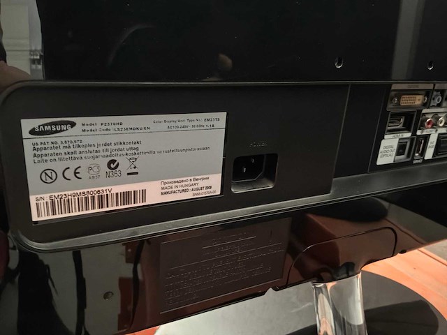 Monitor (6x) met desktop (1x) - afbeelding 17 van  17