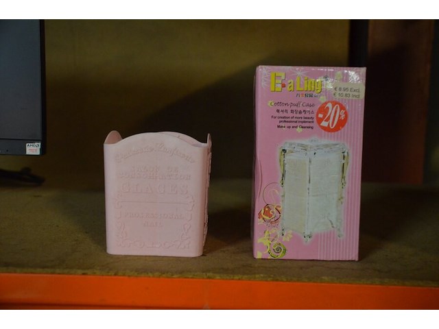 Monitor iiyama g2530hsu, pvc kist gevuld met klein handgerief, pvc kist gevuld met manicurebenodigdheden, 6 dozen pvc handschoenen xl - afbeelding 2 van  11