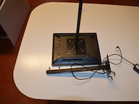 Monitor op statief - afbeelding 4 van  4