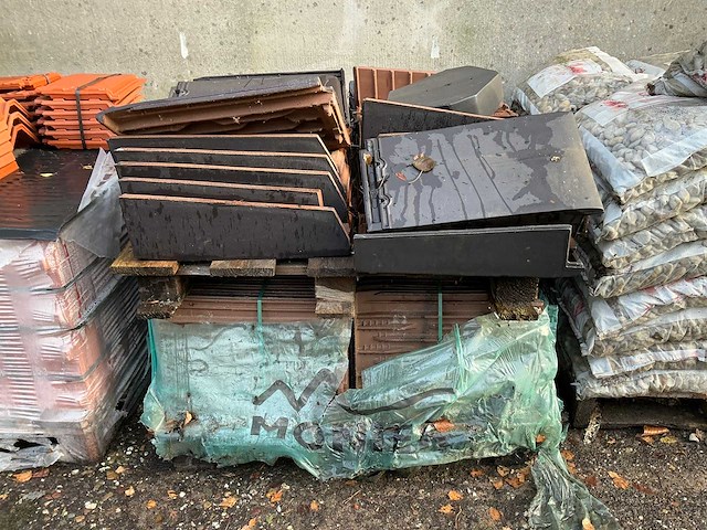 Monnier signy partij dakpannen - afbeelding 1 van  5