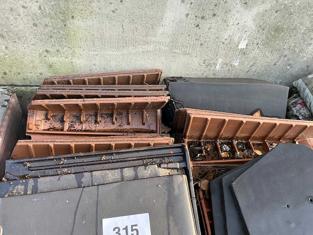 Monnier signy partij dakpannen - afbeelding 5 van  5