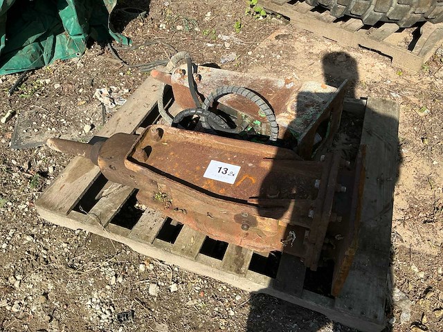 Montabert hydraulische breekhamer (2x) - afbeelding 1 van  7