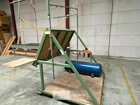 Montage tafel met perslucht drukvat - afbeelding 2 van  3