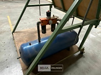 Montage tafel met perslucht drukvat - afbeelding 3 van  3