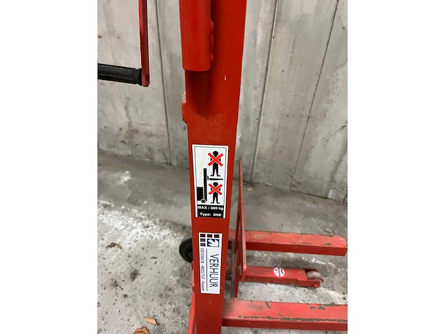 Montagelift met handlier - afbeelding 2 van  3
