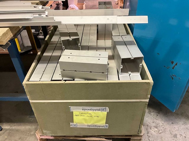 Montagelijn met inhoud op zolderverdieping - afbeelding 9 van  11