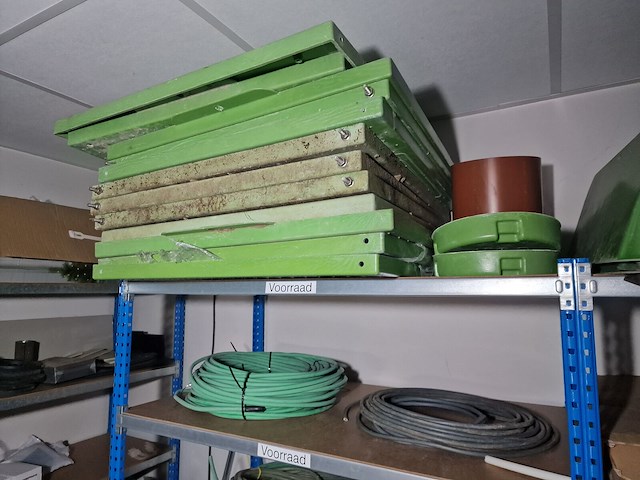Montagemateriaal en onderdelen voor onder meer waterbehandeling - afbeelding 10 van  33
