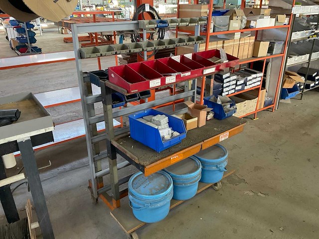 Montagestation - afbeelding 1 van  3