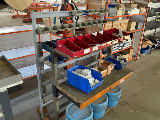 Montagestation - afbeelding 2 van  3