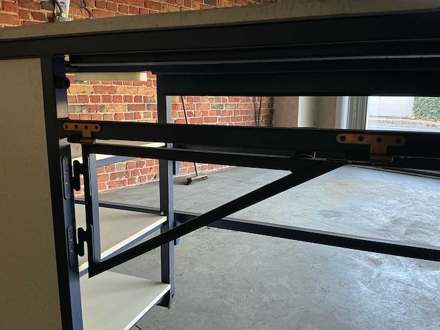 Montagetafel (6m x 60cm) + extra liggers - afbeelding 7 van  8