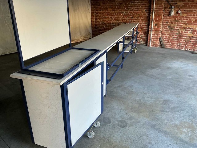 Montagetafel (6m x 60cm) + extra liggers - afbeelding 1 van  8