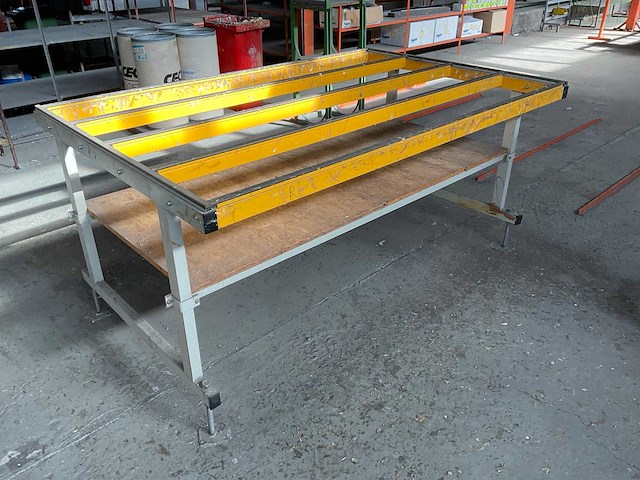 Montagetafel - afbeelding 1 van  1
