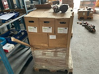 Montana pneumatische rolspijkermachine - afbeelding 1 van  7