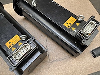 Moog flp33l-0760-20-s2 servomotor (2x) - afbeelding 1 van  1