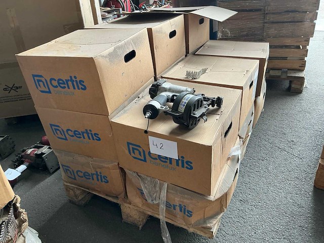 More cn31.45 pneumatische rolspijkermachine - afbeelding 1 van  6