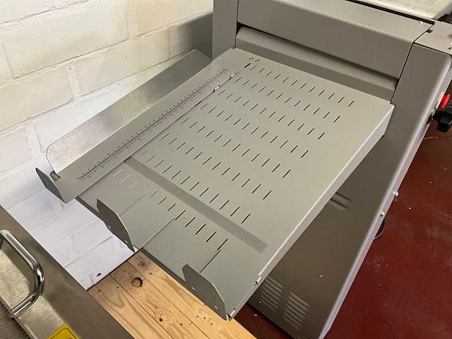 Morgana autocreaser pro 33 rilmachine - afbeelding 11 van  14
