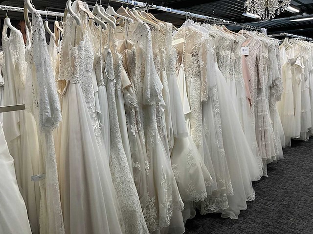 Morilee bruidsjurken (41x) - afbeelding 87 van  89