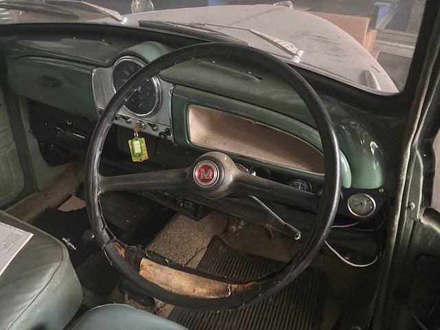 Morris minor 1000 oldtimer - afbeelding 6 van  7