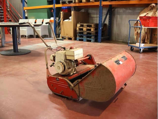 Morrison vintage grasmaaier - afbeelding 1 van  5